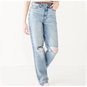 Medium rinse high waisted dad jeans